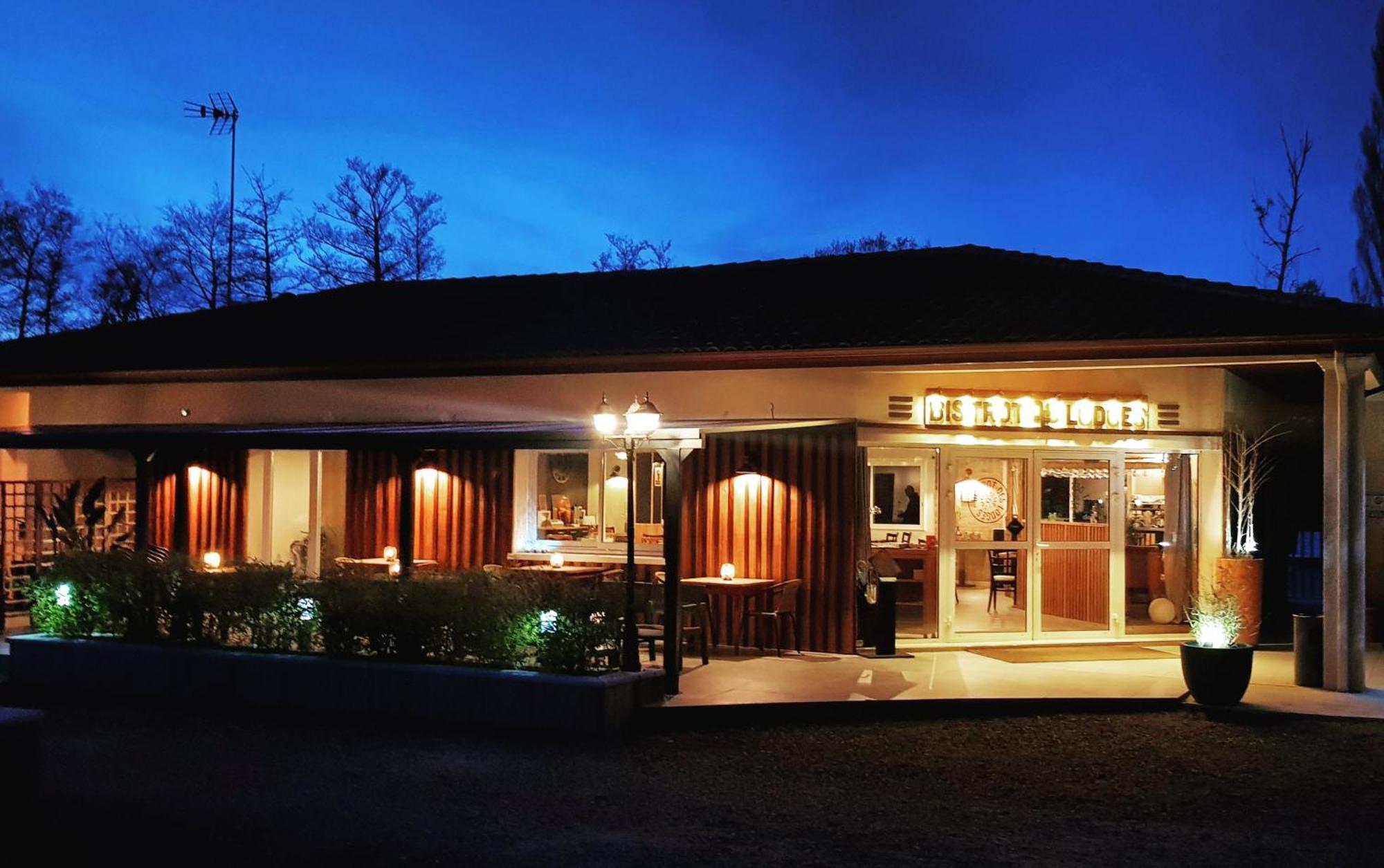 Hotel Les Lodges D'Eauze Bagian luar foto